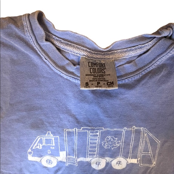 Bundle of Honey Bee Tees (small/size 6) - Picture 7 of 8